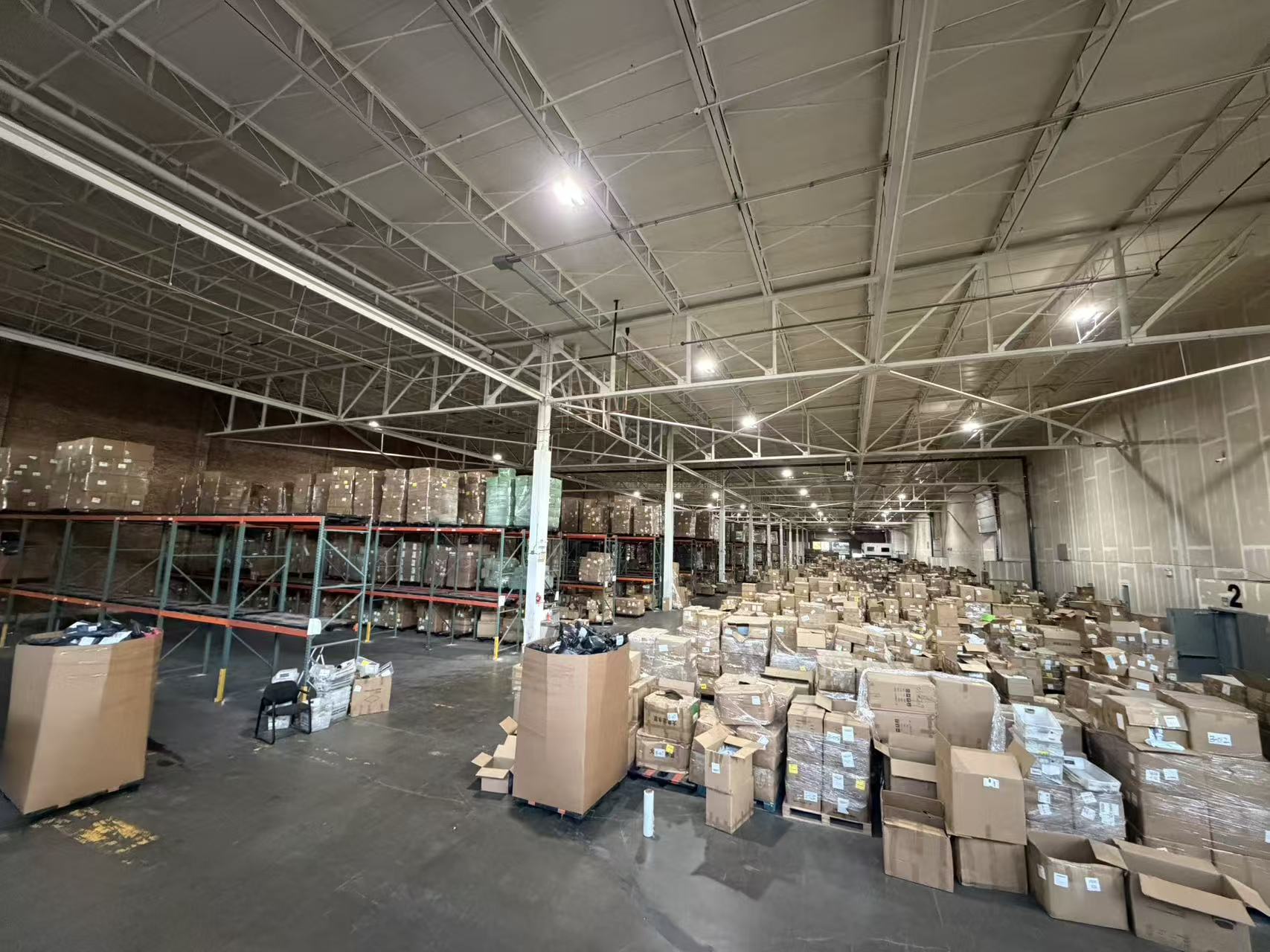 LIVELY CN LLC Chicago warehouse exterior